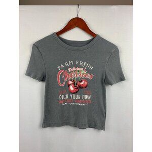 Women’s Social Culture Cherry Graphic Cropped Top Size M